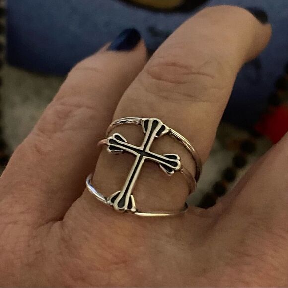 Sterling Silver Minimalist Cross Band Ring Adjustable 7-12 - Picture 6 of 7